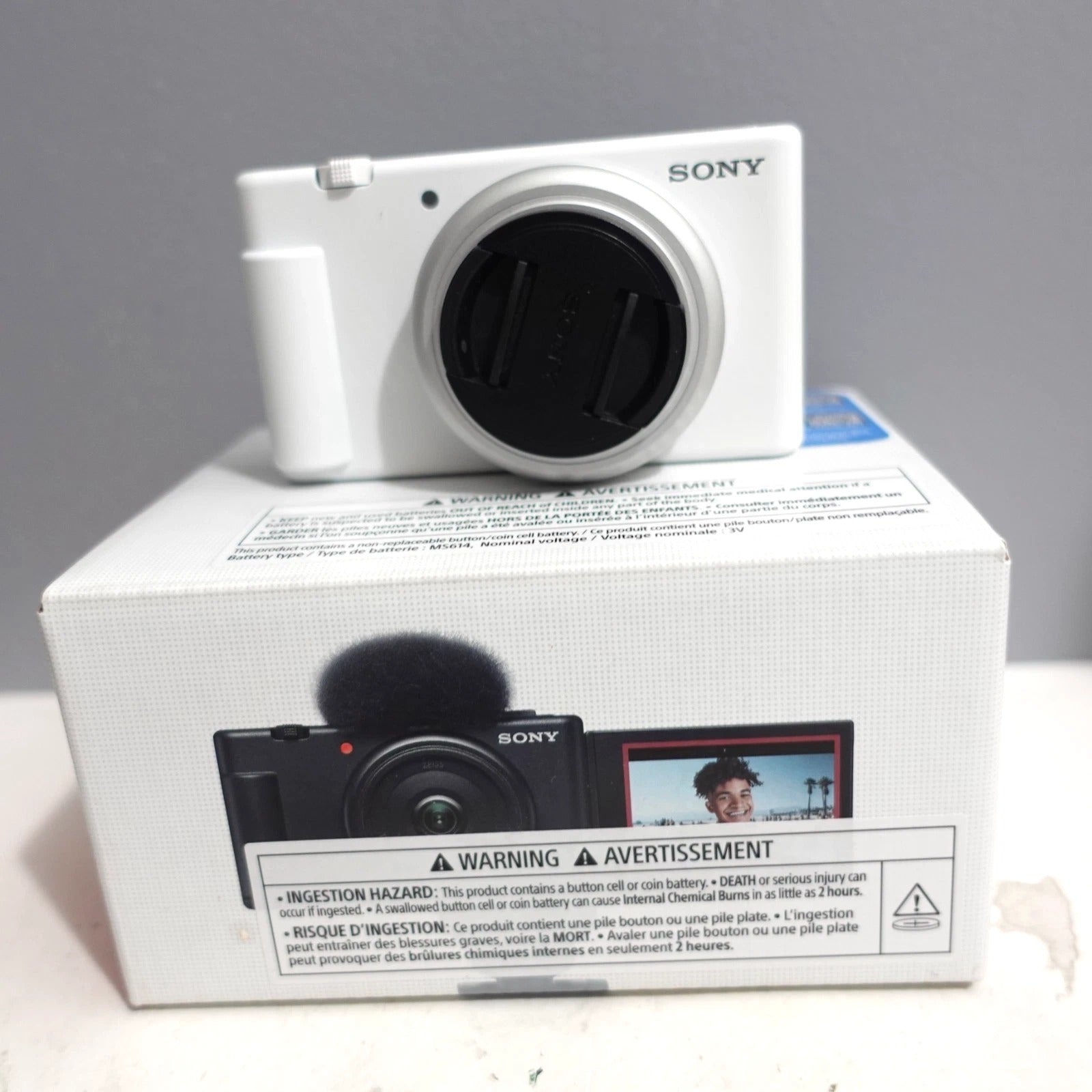 Sony ZV-1F Video Touch Screen Vlog Camera For Content Creators White