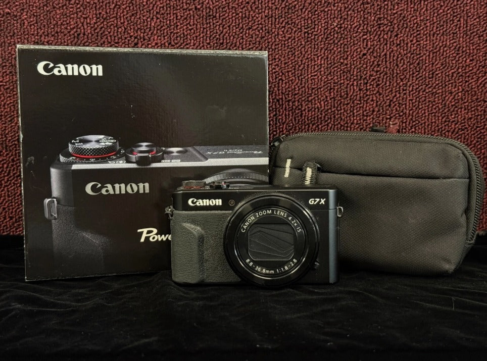 MINT CONDITION Canon PowerShot G7X Mark II with Original Packaging & Case