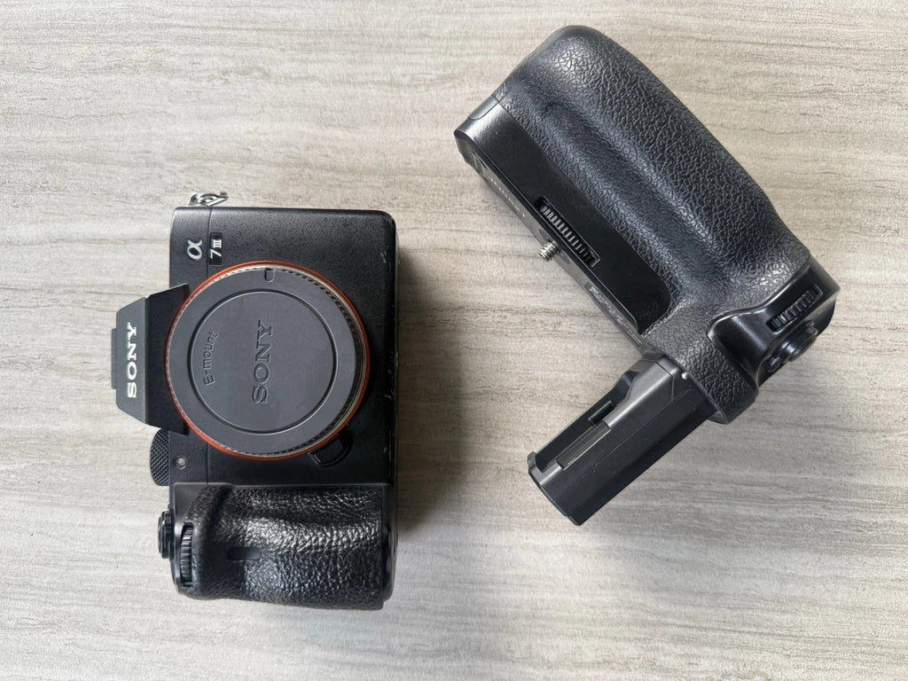 Sony a7 III 24.2MP Mirrorless Digital Camera - Black (ILCE7M3/B)
