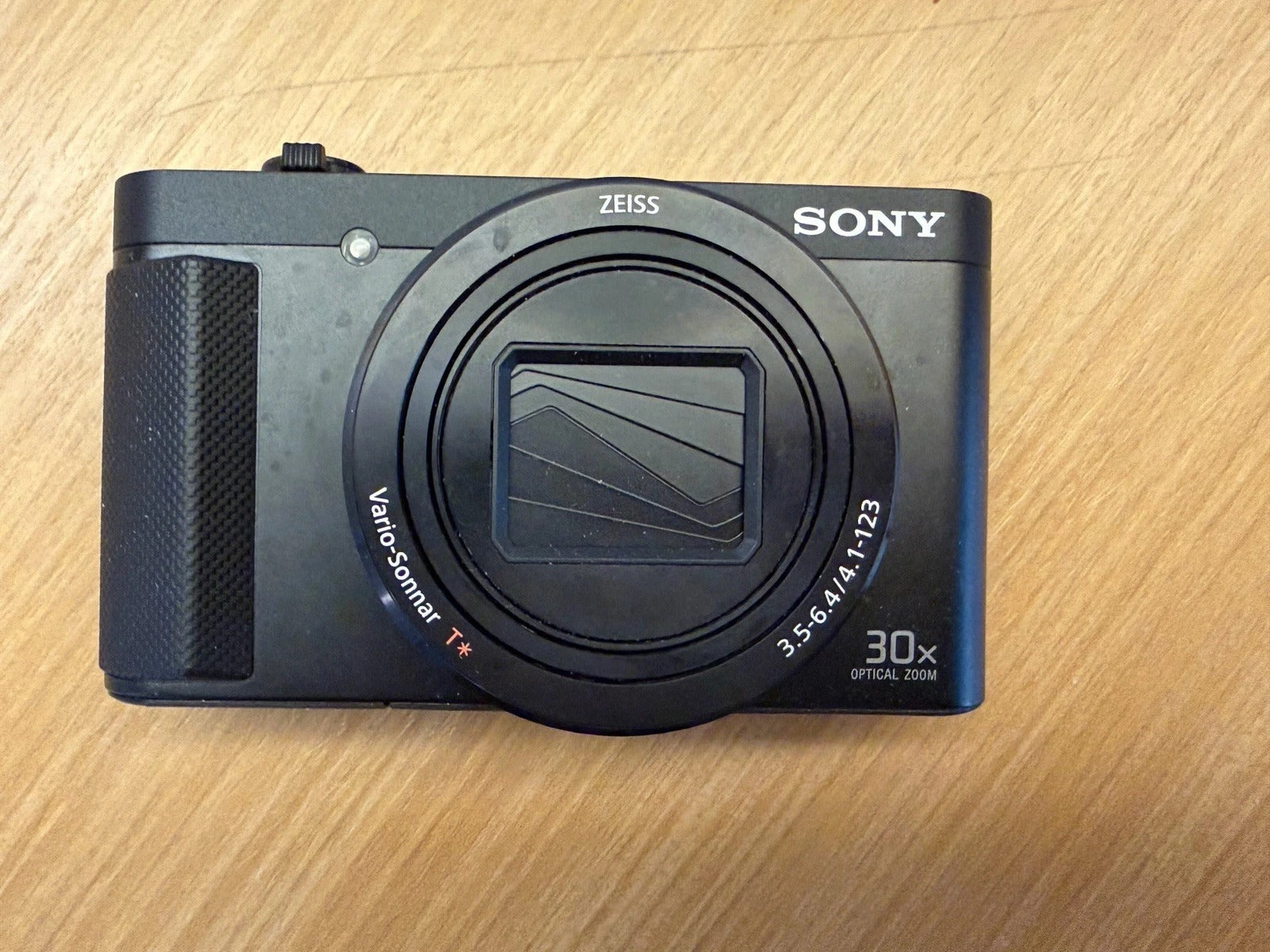 Sony Alpha a6300 Mirrorless Digital Camera w/ E PZ 16-50mm Zoom Lens 4 Batteries