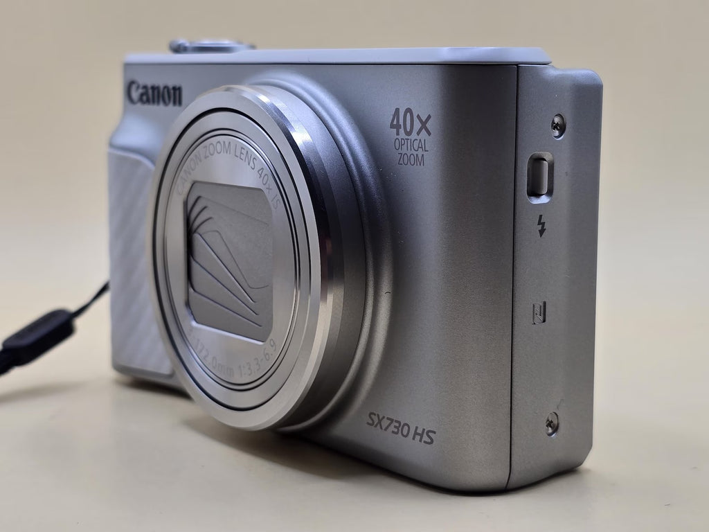 Canon PowerShot SX730 HS with 20.3 MP flip-out screen, 40x optical zoom