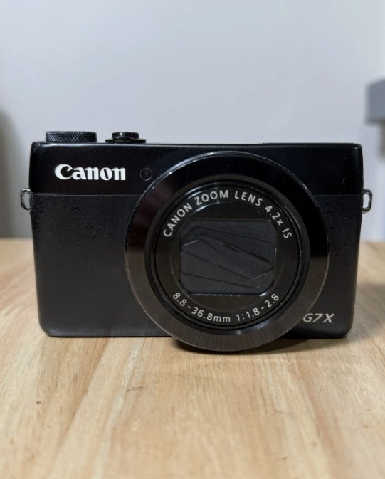 Canon PowerShot G7X Mark I 20.2MP 1 Inch Sensor 4.2x Zoom WiFi with Charger