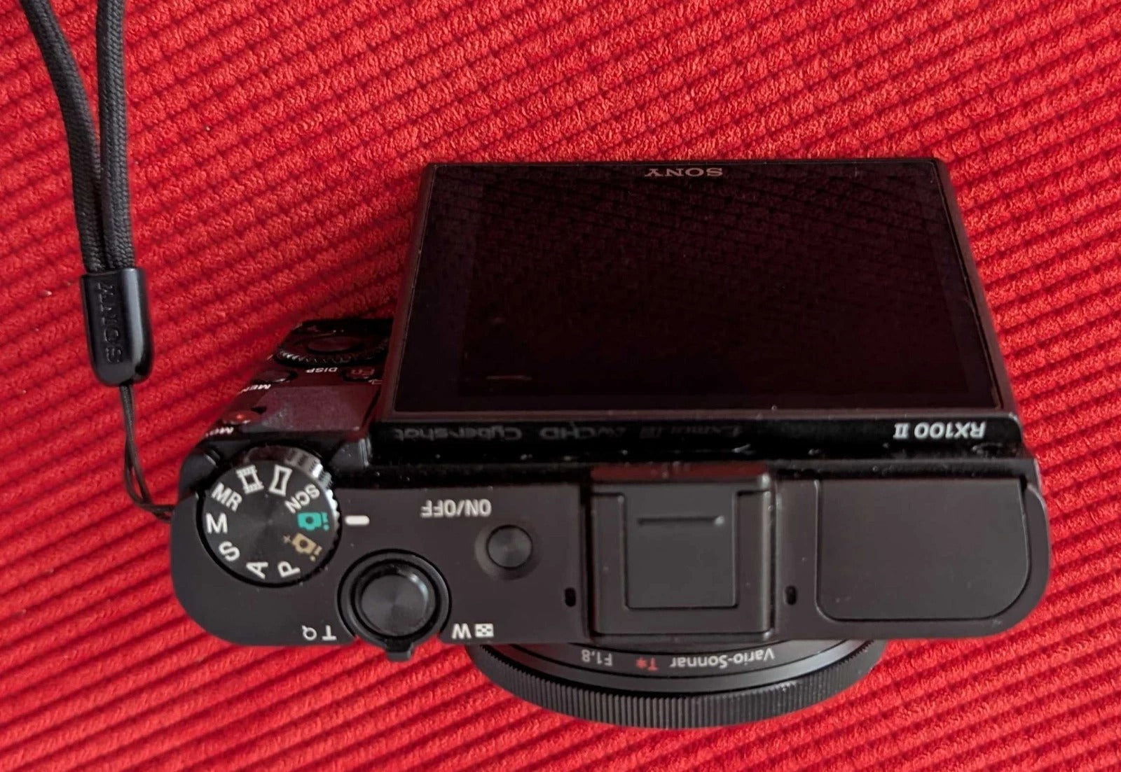 Sony DSC-RX100 II (DSC-RX100M2) Digital Camera, 20.2 MP, Black, Pouch+Spare Batt