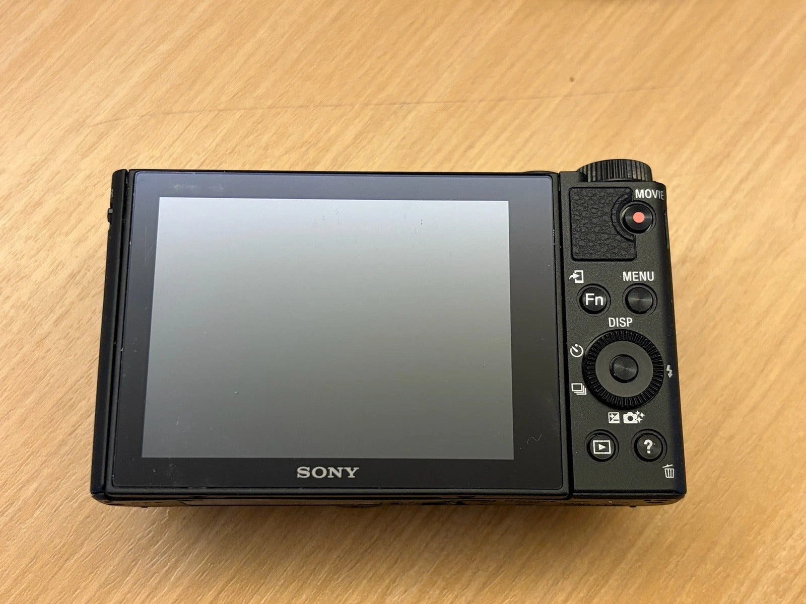 Sony Alpha a6300 Mirrorless Digital Camera w/ E PZ 16-50mm Zoom Lens 4 Batteries