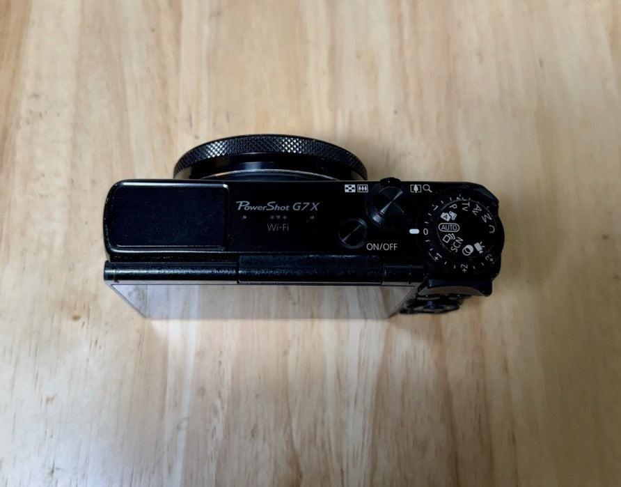 Canon PowerShot G7X Mark I 20.2MP 1 Inch Sensor 4.2x Zoom WiFi with Charger