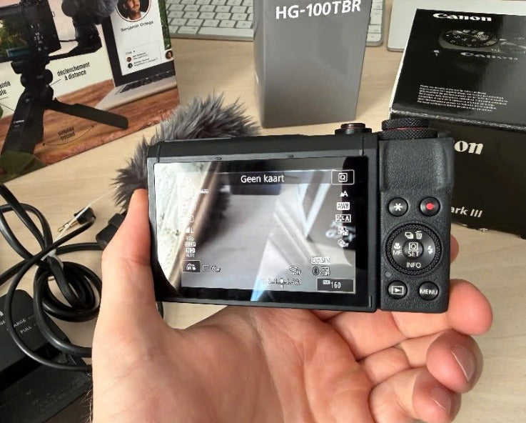 Canon powershot G7X Mark III + creator combo + microphone