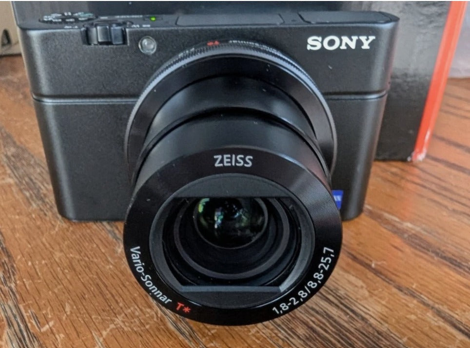 Sony DSC-RX100 III 20.1 MP Digital SLR Camera - Black