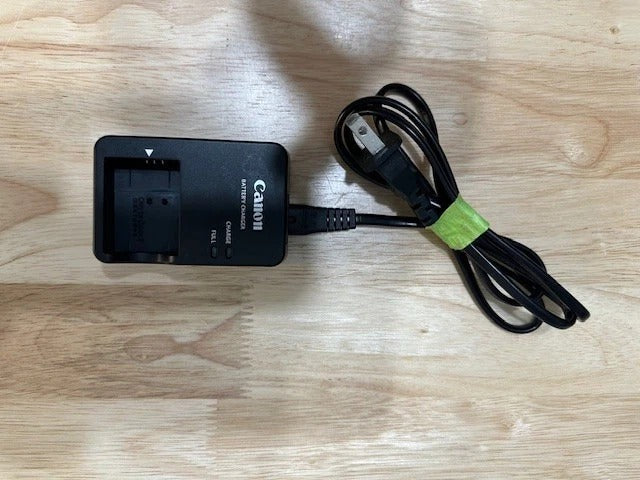 Canon PowerShot SX740 HS Black – Great Condition with Battery & Charger