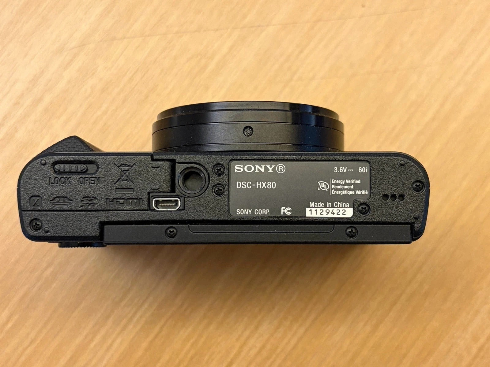 Sony Alpha a6300 Mirrorless Digital Camera w/ E PZ 16-50mm Zoom Lens 4 Batteries
