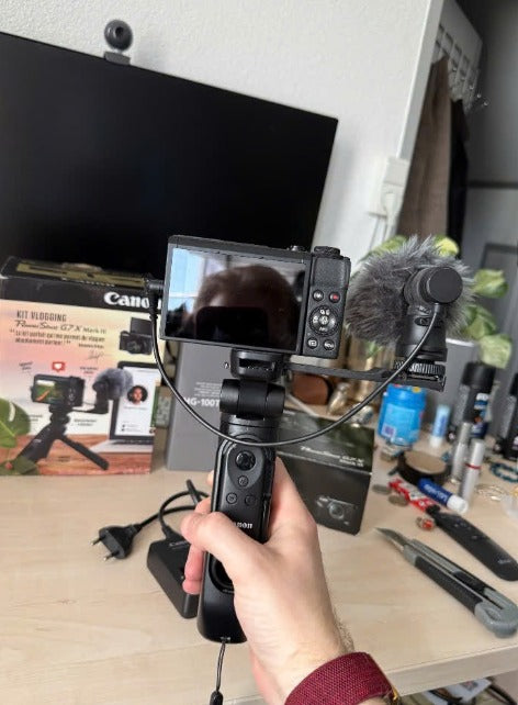 Canon powershot G7X Mark III + creator combo + microphone