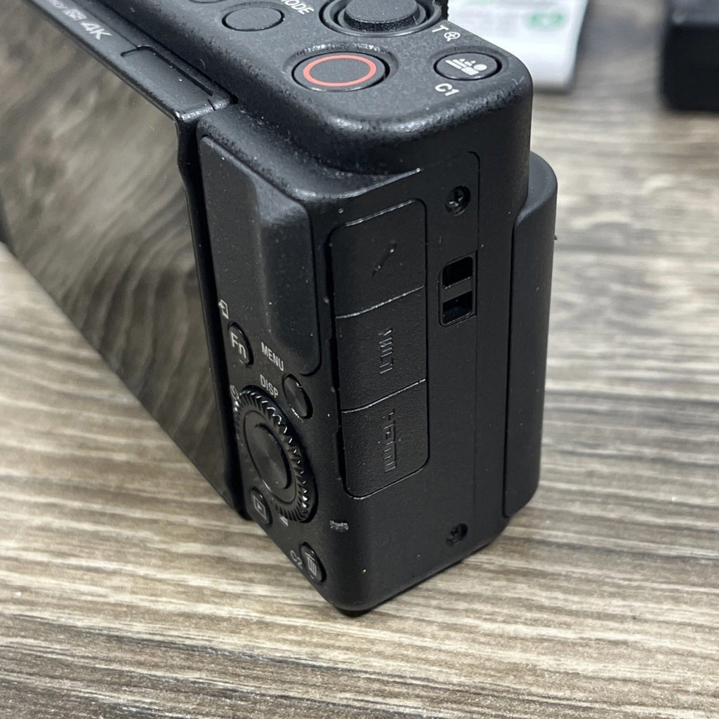 Sony ZV-1 Digital Camera 20.1MP 4K Vlog Zeiss Lens + Stand, Batteries, Charger