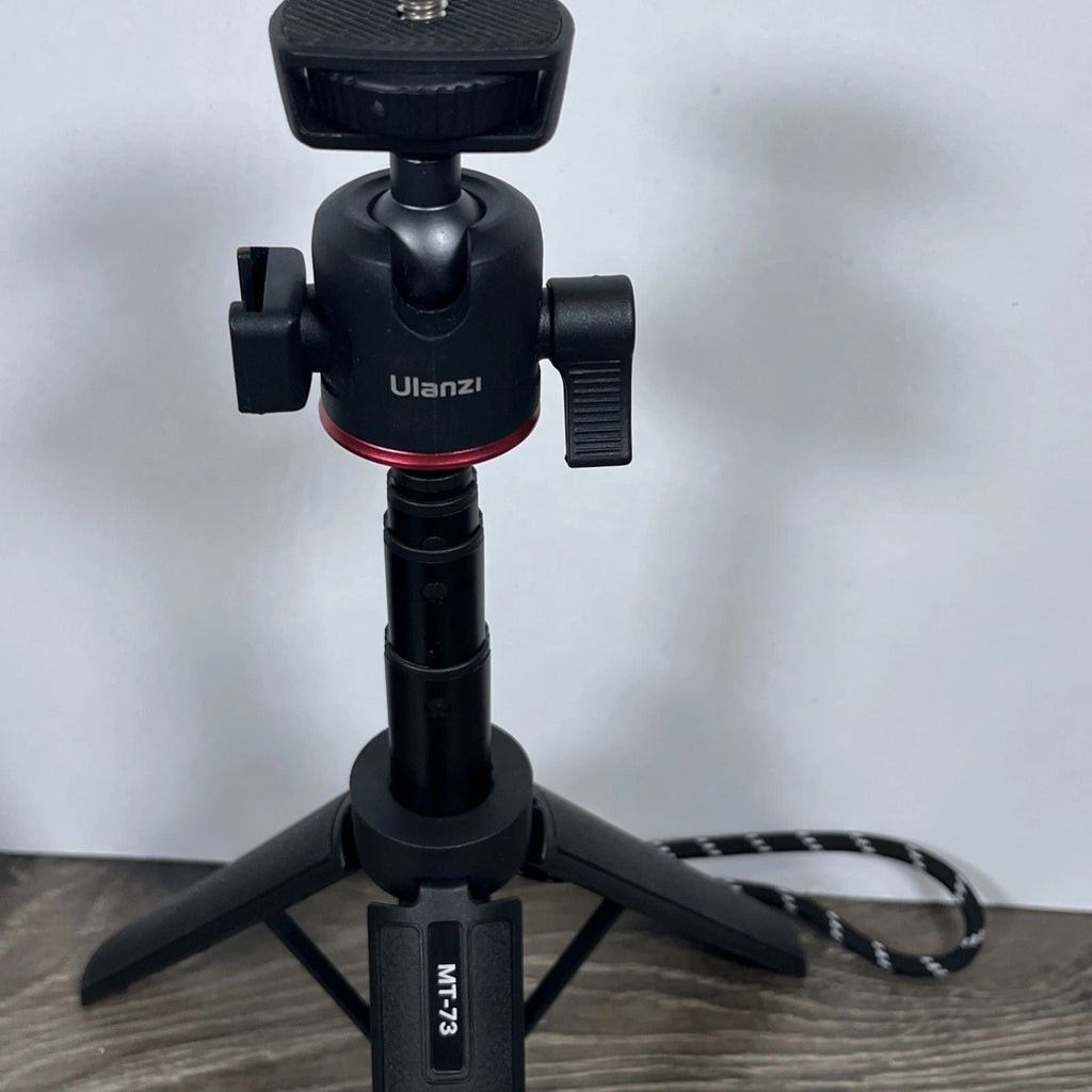 Sony ZV-1 Digital Camera 20.1MP 4K Vlog Zeiss Lens + Stand, Batteries, Charger