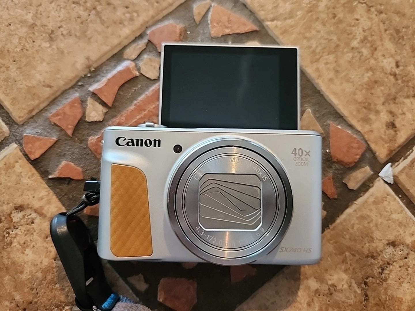 Canon PowerShot SX740 HS 20.3MP Digital Camera - Silver