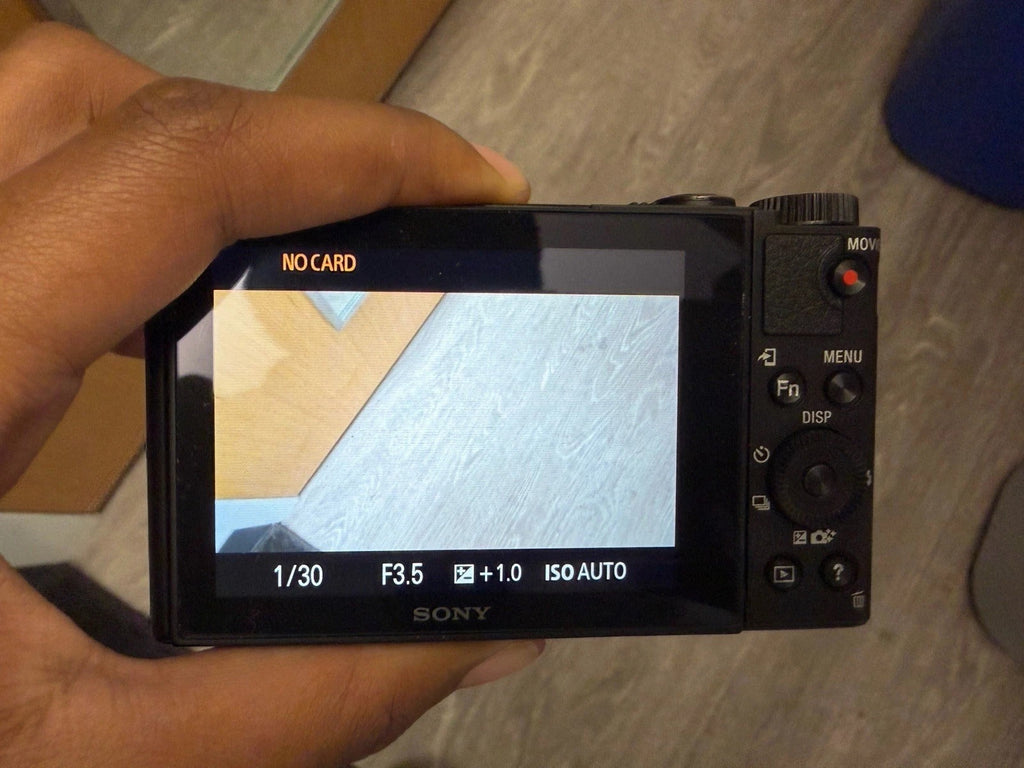 Sony Alpha a6300 Mirrorless Digital Camera w/ E PZ 16-50mm Zoom Lens 4 Batteries
