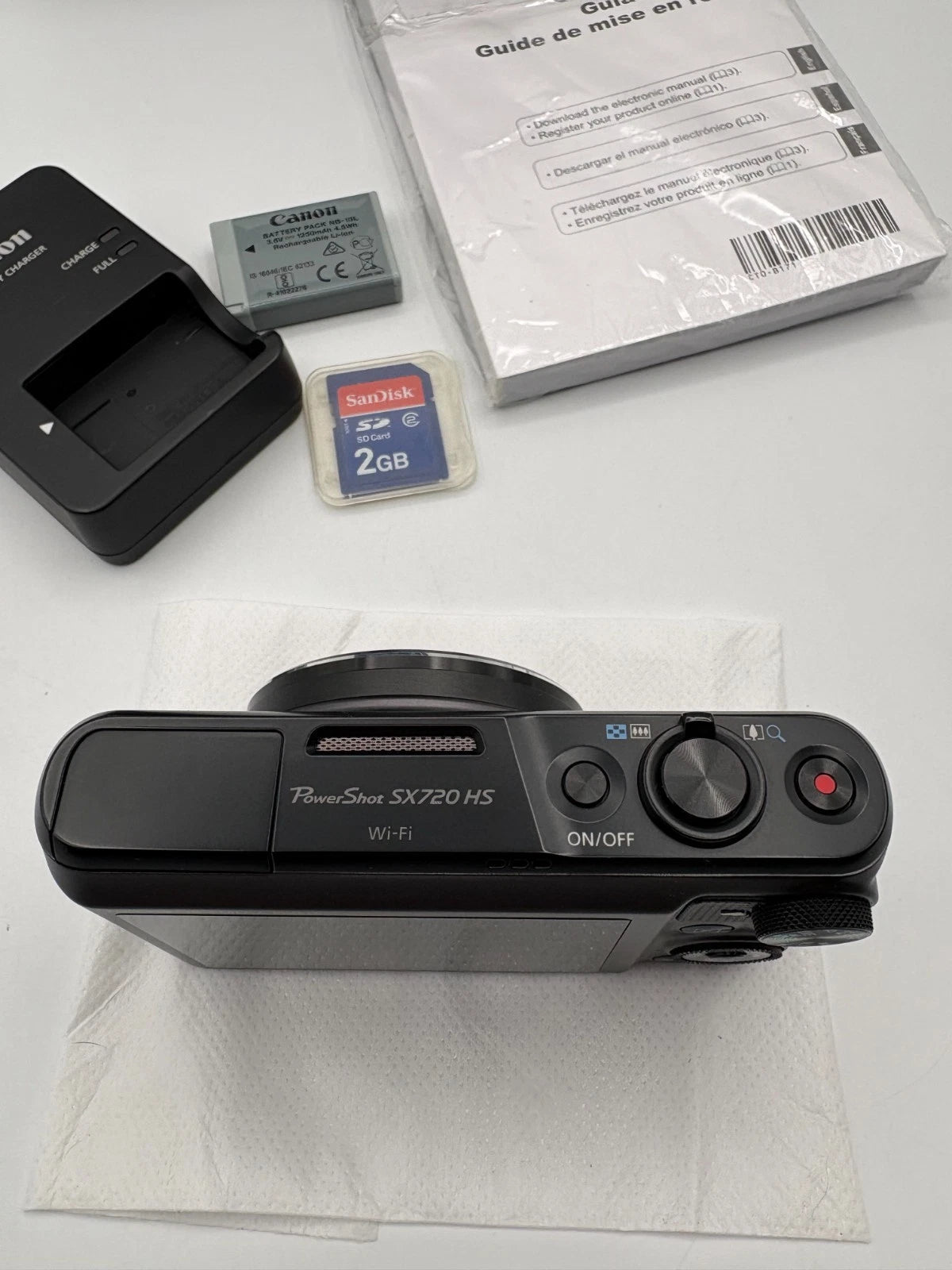 Canon PowerShot SX720 HS 20.3MP Digital Camera Black w/40x Zoom Bundle MINT