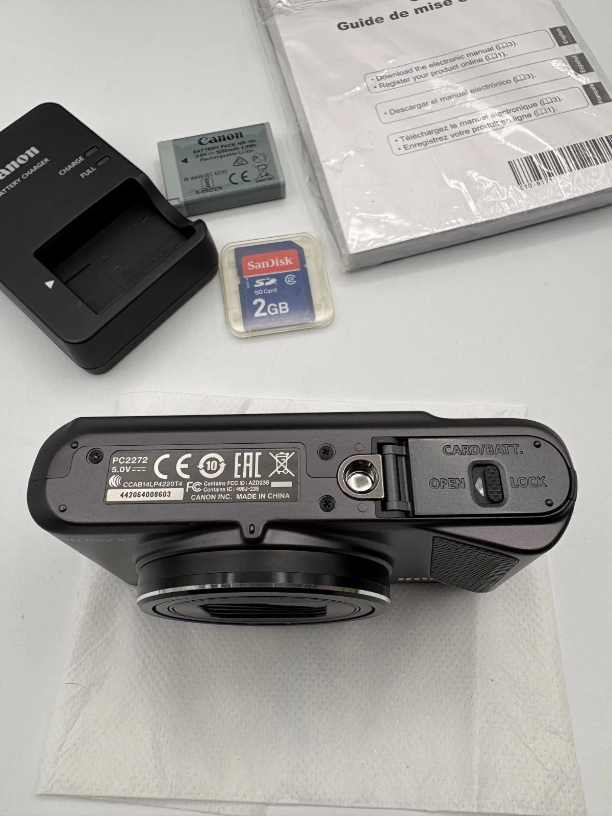 Canon PowerShot SX720 HS 20.3MP Digital Camera Black w/40x Zoom Bundle MINT